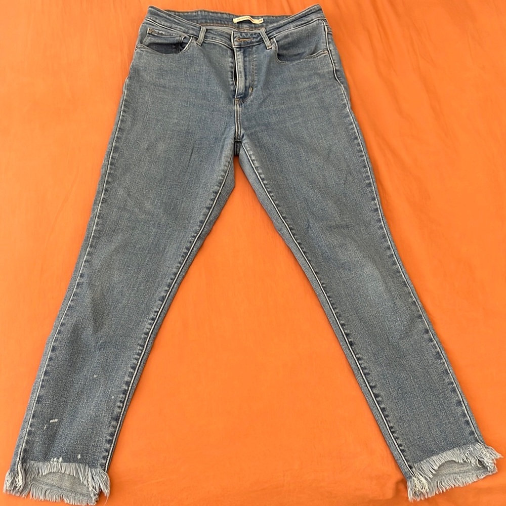 Levis high rise skinny capris